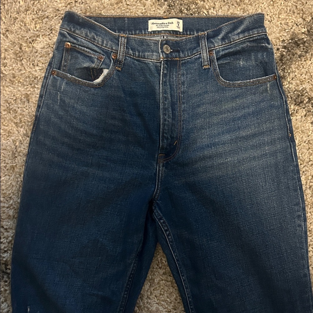 Abercrombie & Fitch The Ankle Straight Ultra High Rise medium wash jeans size 8 - Picture 3 of 7
